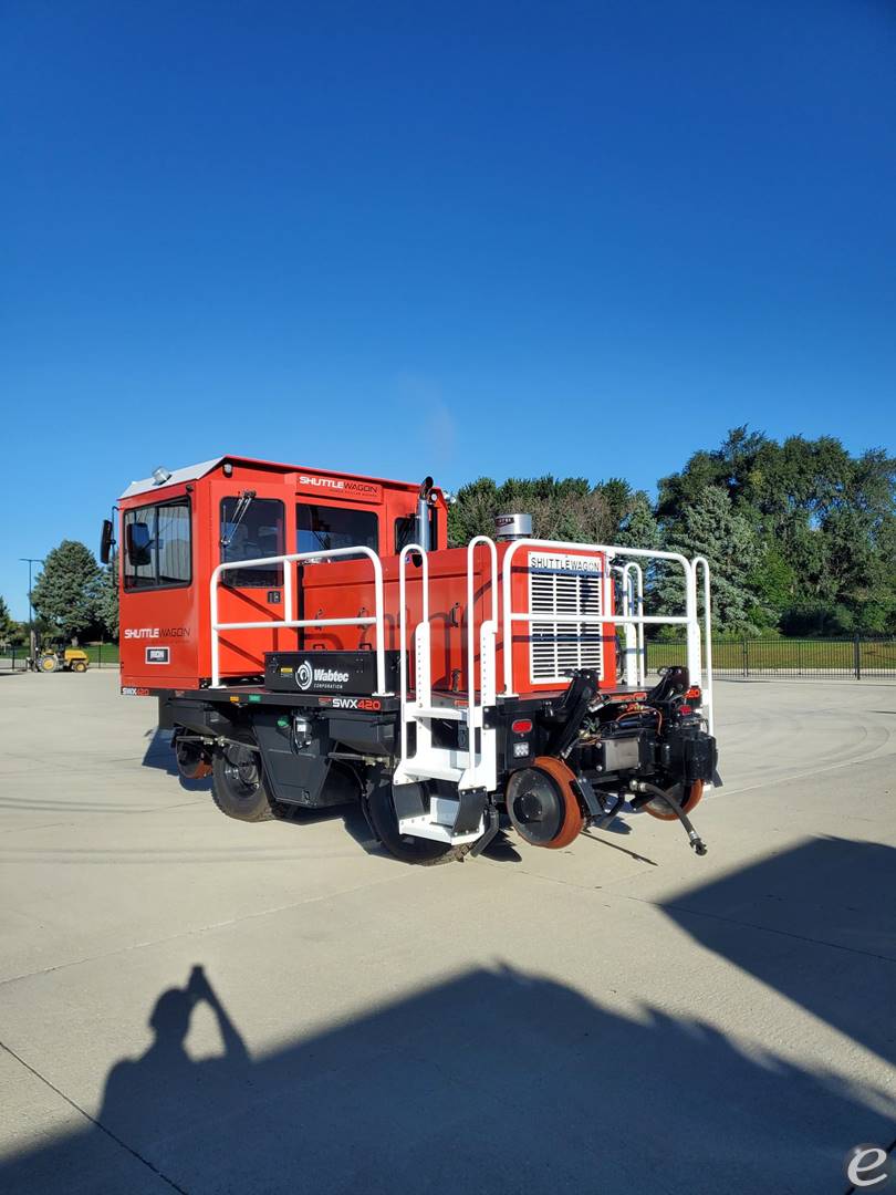 2025 Shuttlewagon SWX420