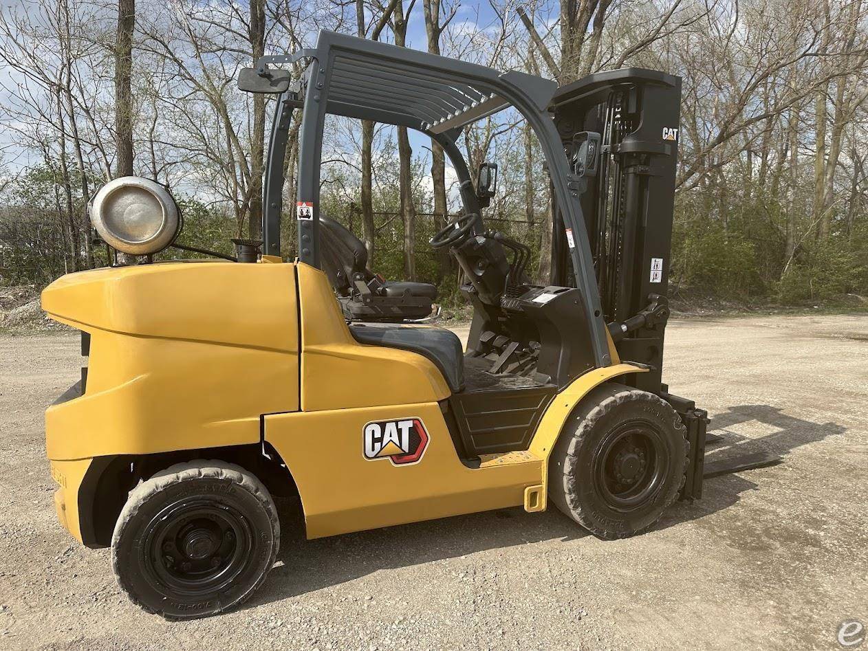 2017 Mitsubishi FG50CN1