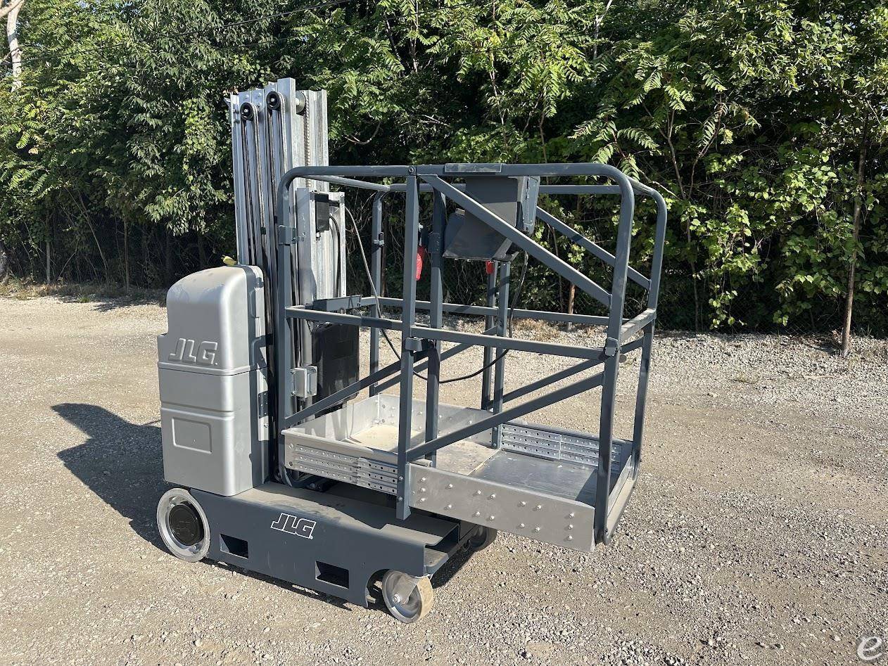 2010 JLG 20MVL