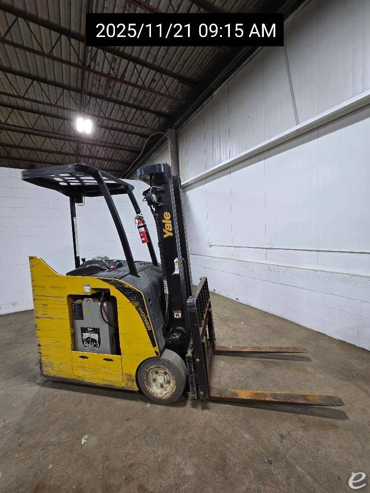 2019 Yale ESC040AD