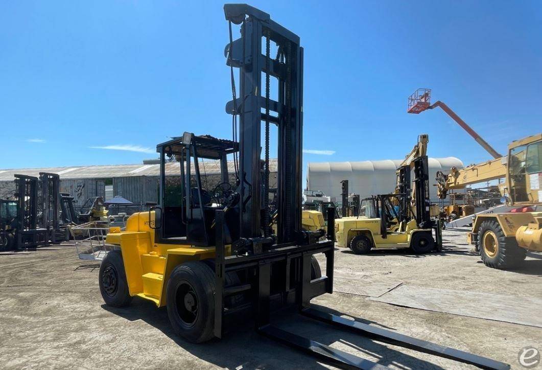 2000 Hyster H210XL Diesel Forklift - 123Forklift