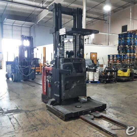2007 Raymond 560-OPC30TT Electric Order Picker - 123Forklift