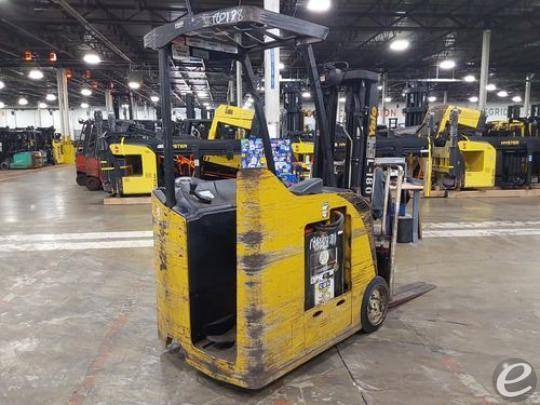 2016 Yale ESC040 Electric Forklift - 123Forklift