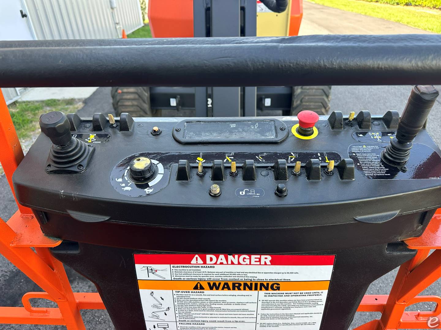 2016 JLG 450AJ