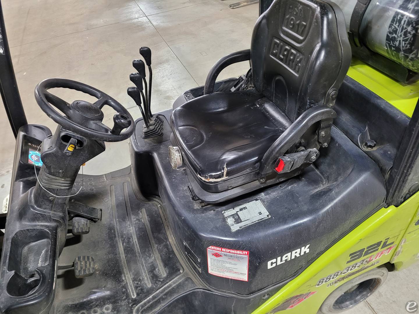 2020 Clark S32C