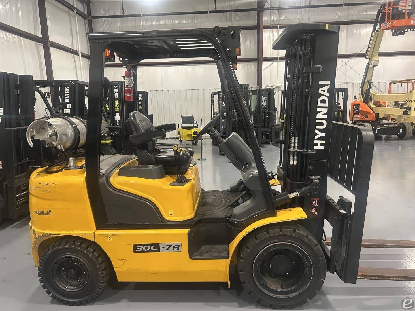 2021 Hyundai 30L-7A