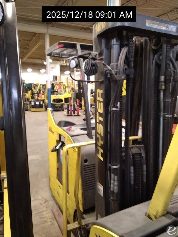 2014 Yale ESC035AC