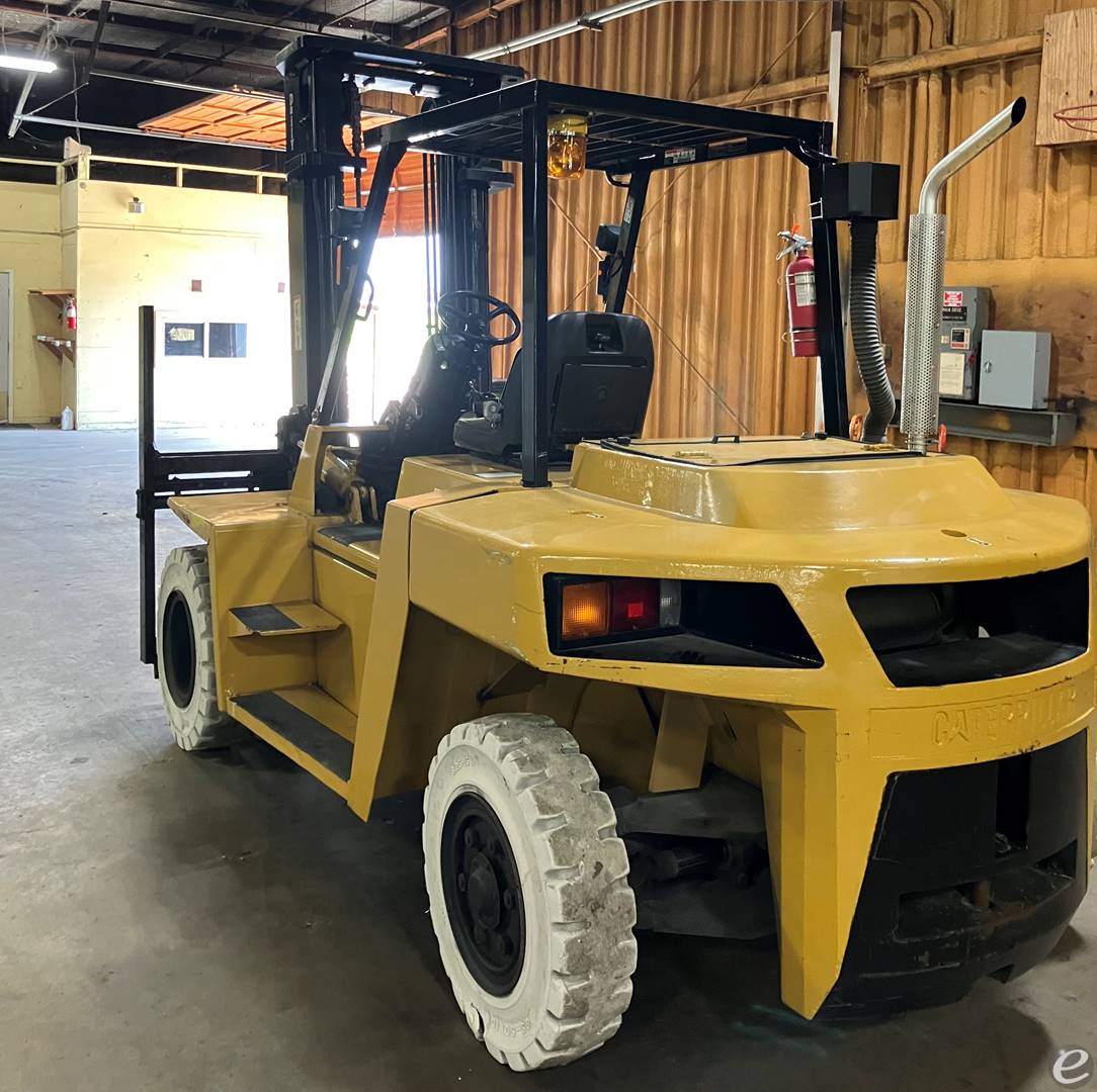 2003 Cat DP70