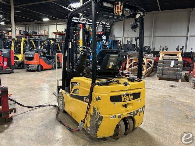 2016 Yale ERP040VT