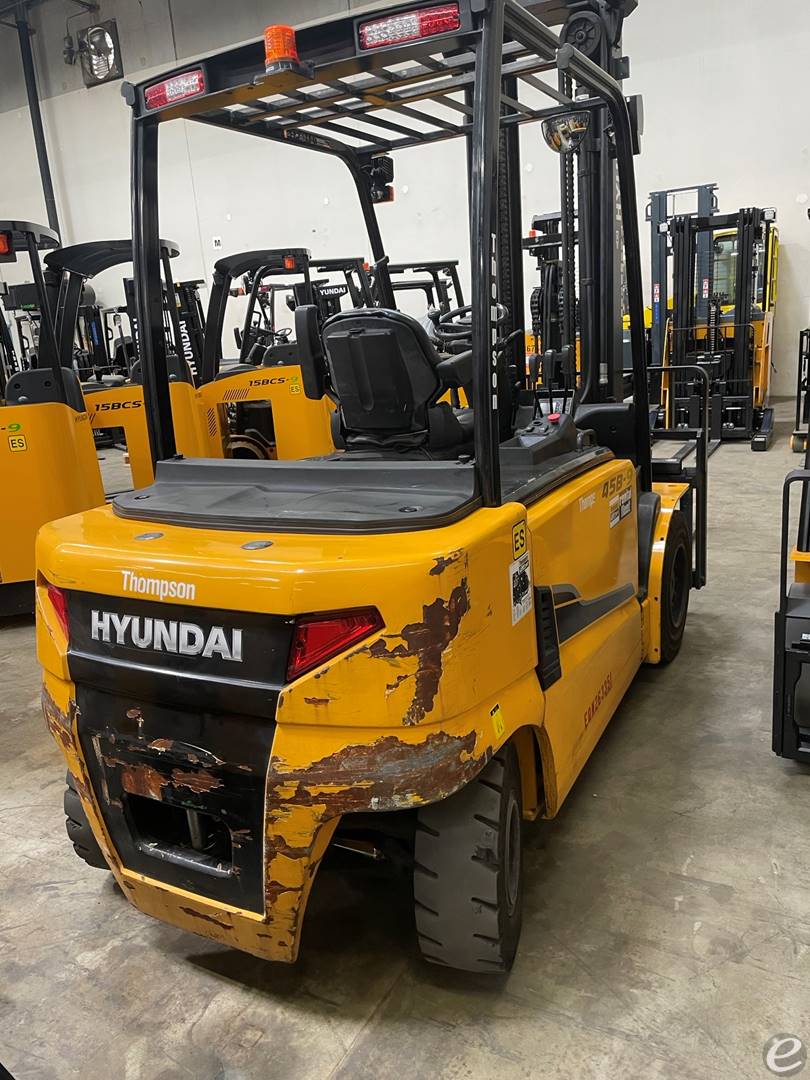 2021 Hyundai 45B-9