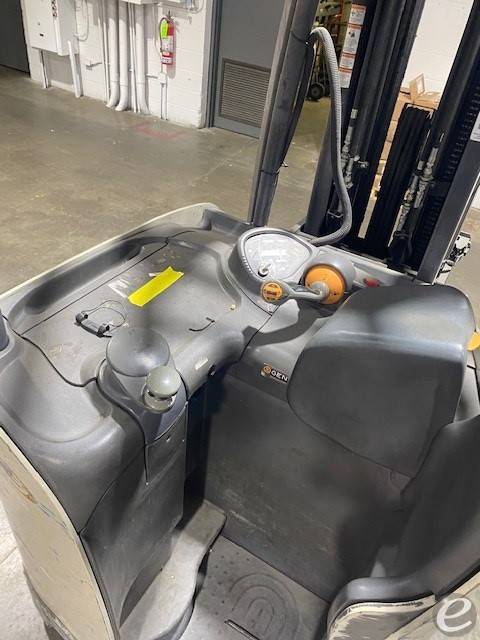 2017 Crown RC5545-40 Electric Forklift - 123Forklift