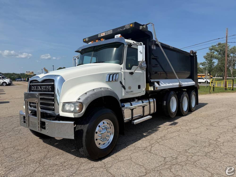 2017 Mack GRANITE GU713