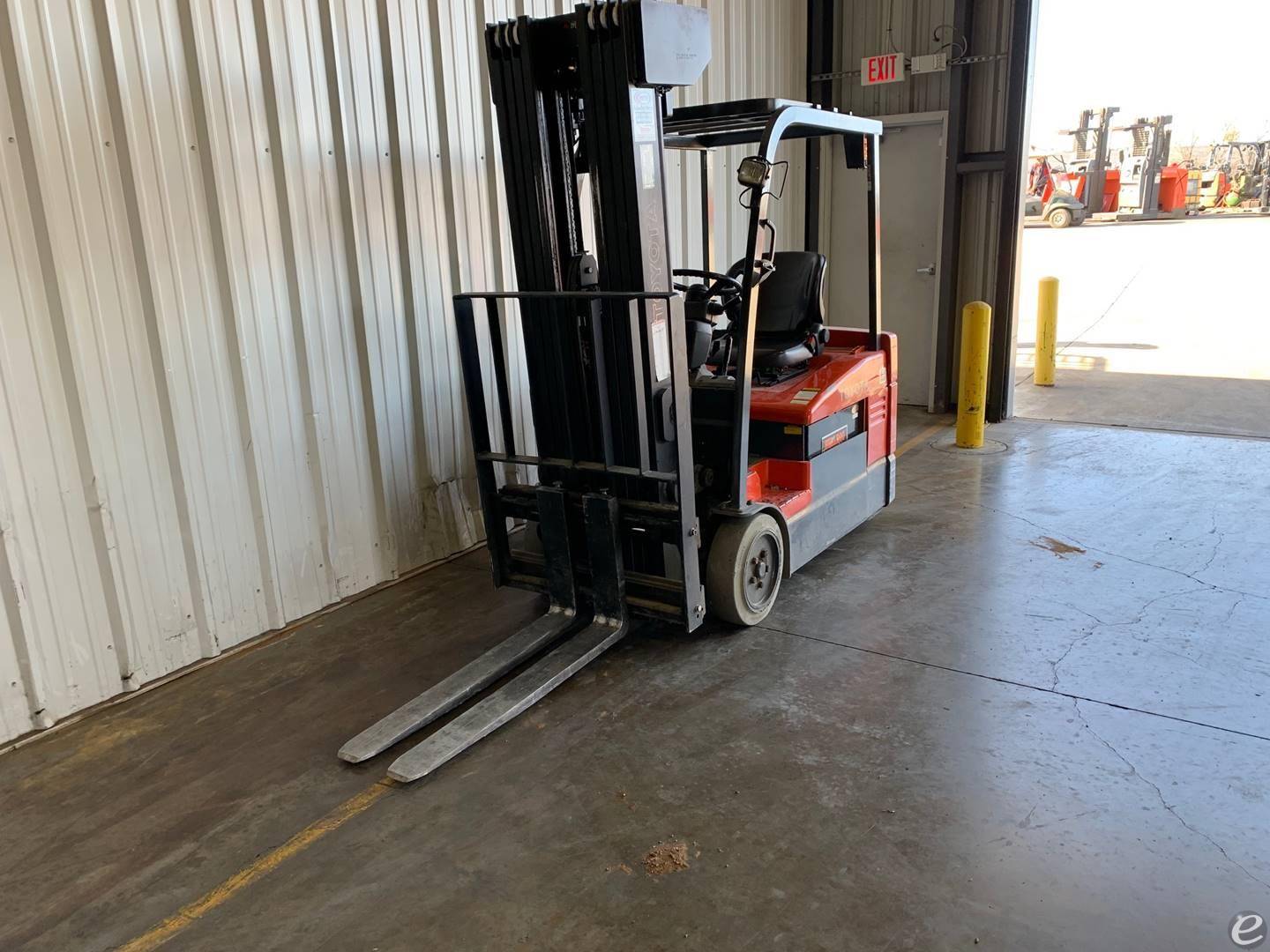 2006 Toyota 7FBEU20 Electric Forklift - 123Forklift