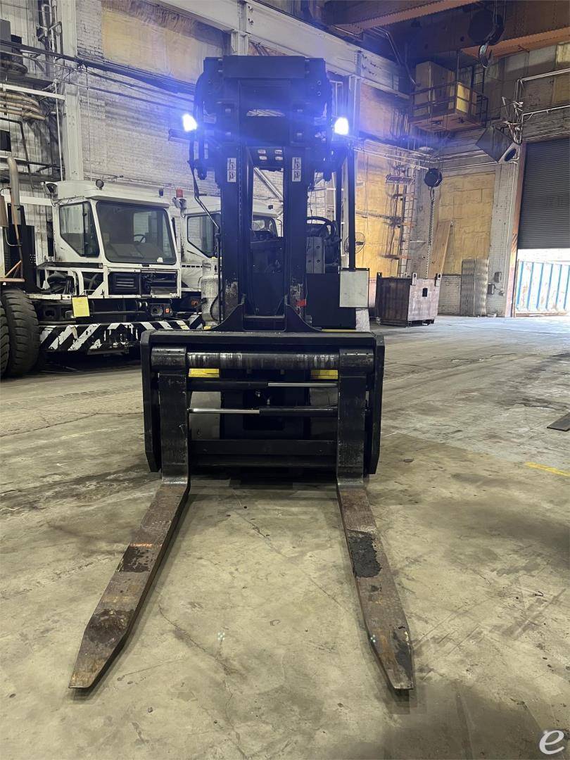 2015 Hoist Liftruck F300