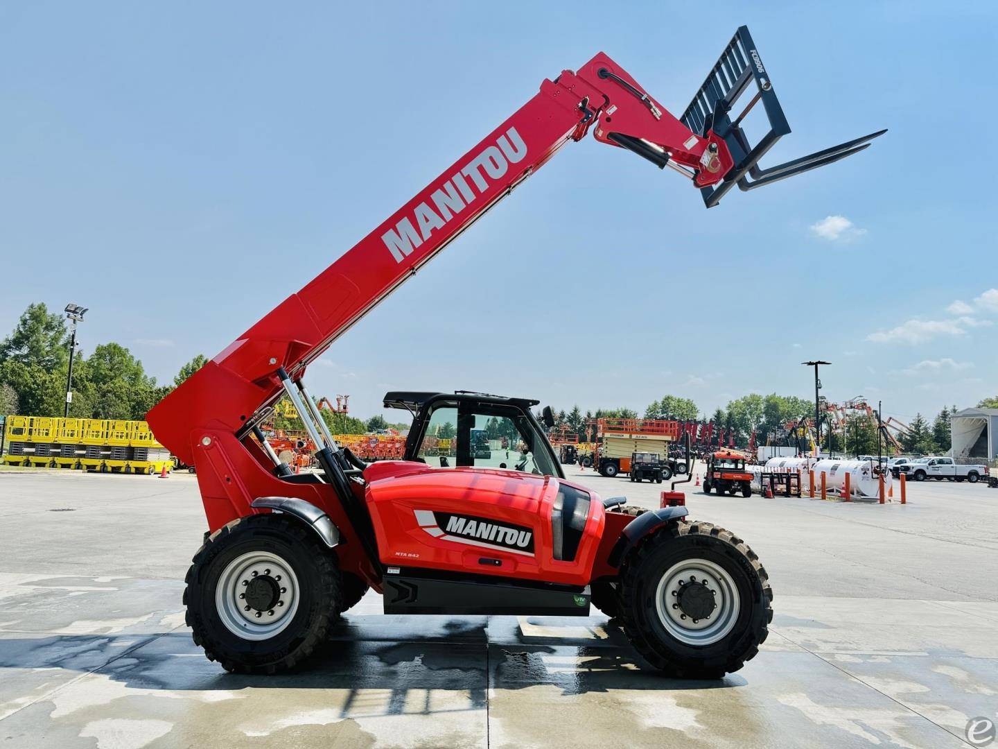 2025 Manitou MTA842