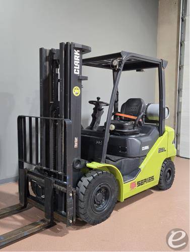 2021 Clark S25CL