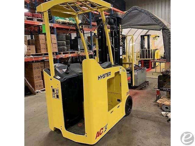 2017 Hyster E35HSD3 Electric Forklift - 123Forklift