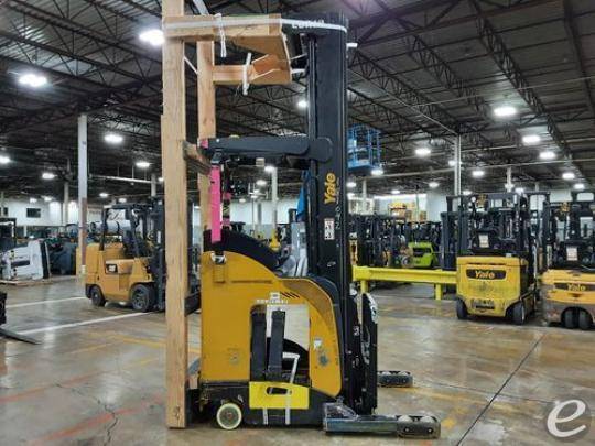 2016 Yale NR045 Electric Reach Truc...