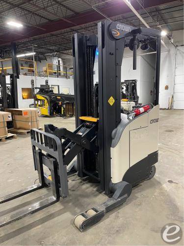2018 Crown RR5725-45