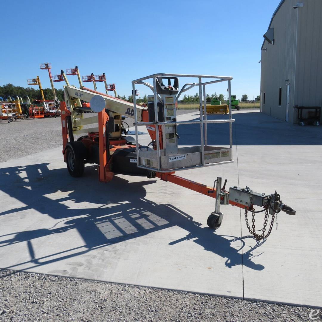 2019 JLG T350
