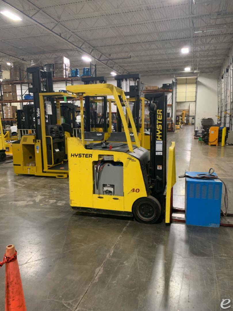 2004 Hyster E40HSD