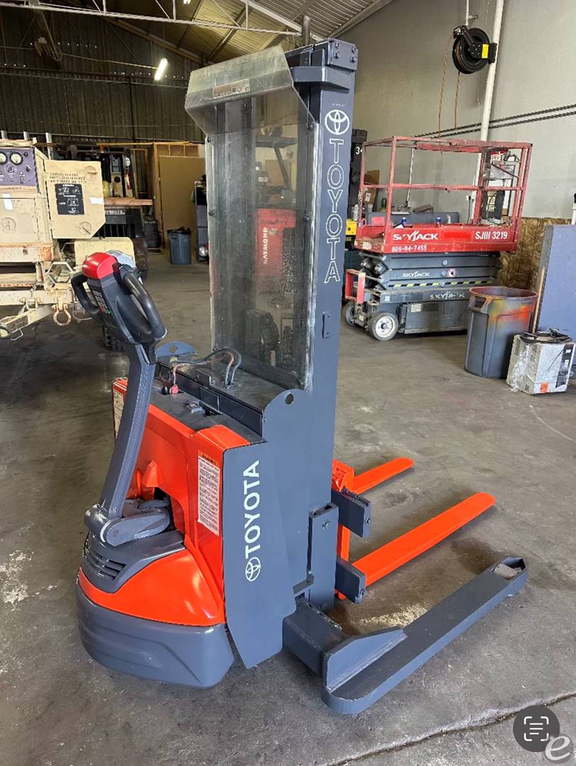 2018 Info Unavailable 8BRS13 Electr...