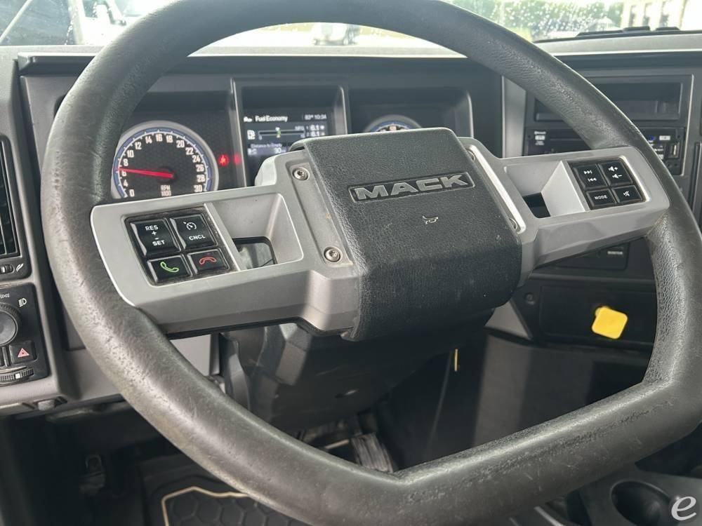 2021 Mack GRANITE 84FR