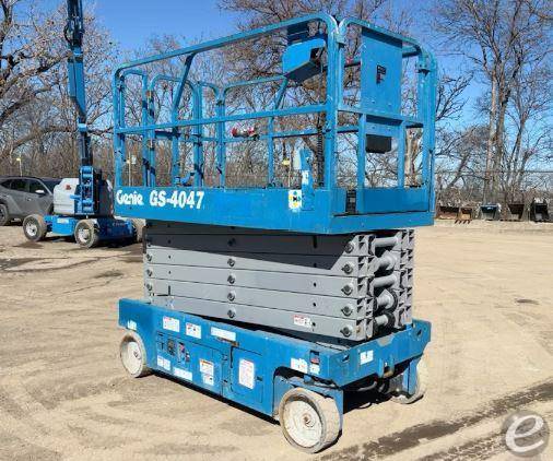2015 Genie GS-4047 Electric Scissor Lift - 123Forklift