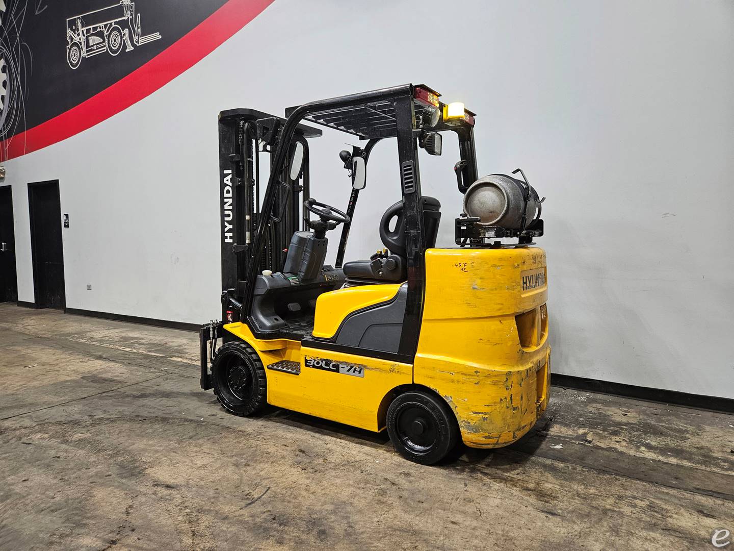 2019 Hyundai 30LC-7A