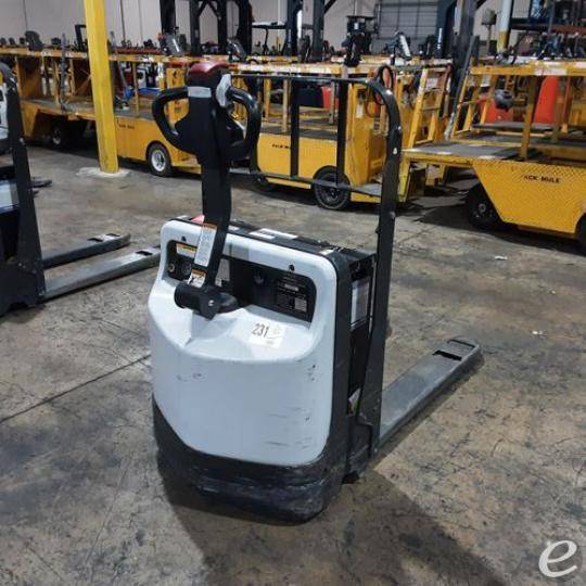 2018 Unicarriers WLXT2W7S22V Electric Forklift - 123Forklift