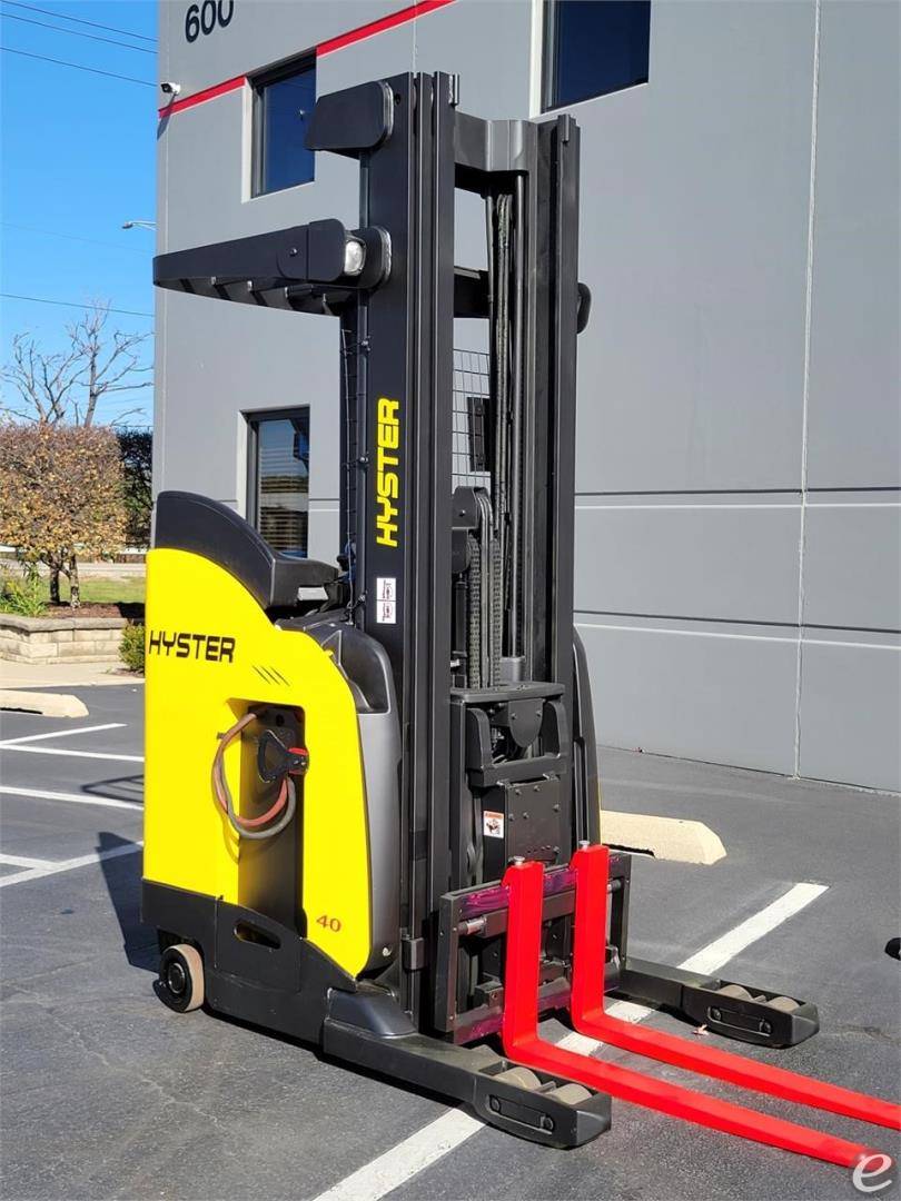 2013 Hyster N40ZRS2 Electric Reach Truck - 123Forklift
