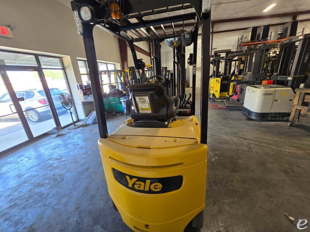 2013 Yale ERC060VG
