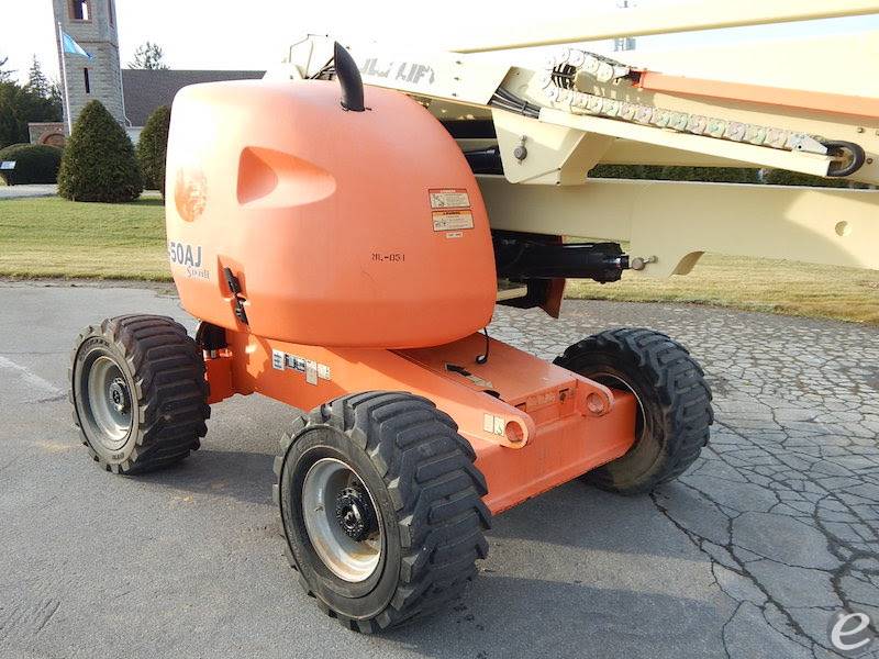 2012 JLG 450AJ