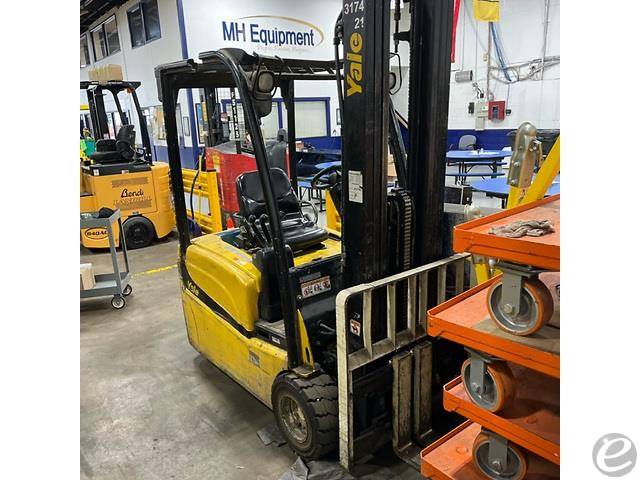 2018 Yale ERP040VT