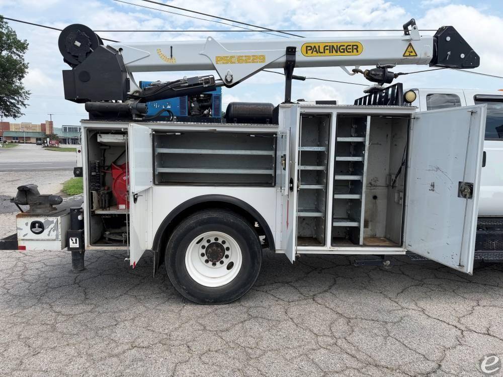 2015 Ford F750 XLT SD