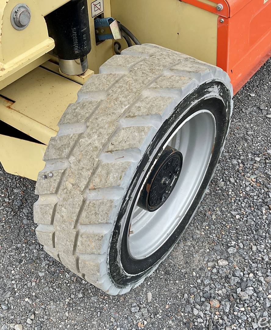 2017 JLG 4069LE