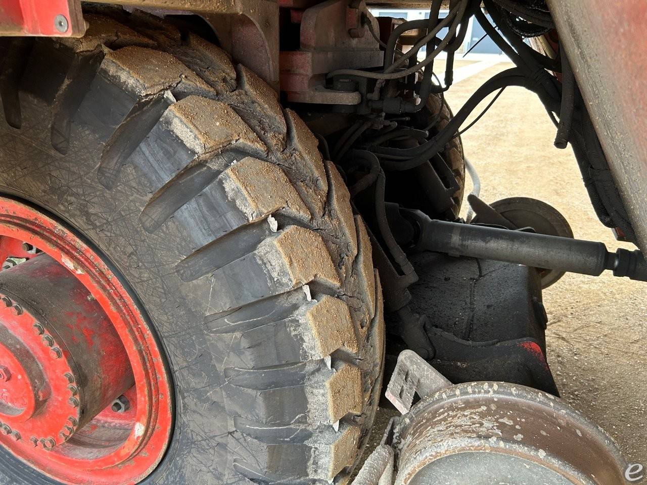 2013 Shuttlewagon NVX8040