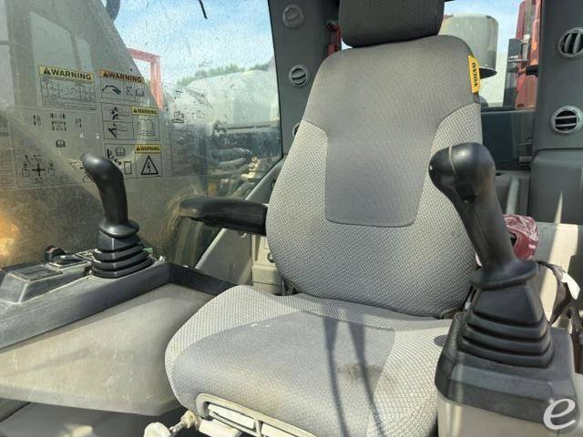 2017 Volvo EC380EL