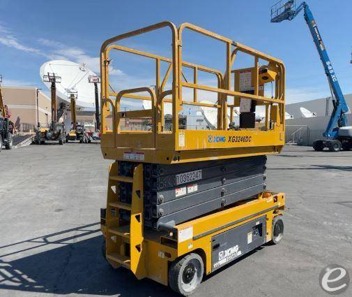 2021 XCMG XG3246DC