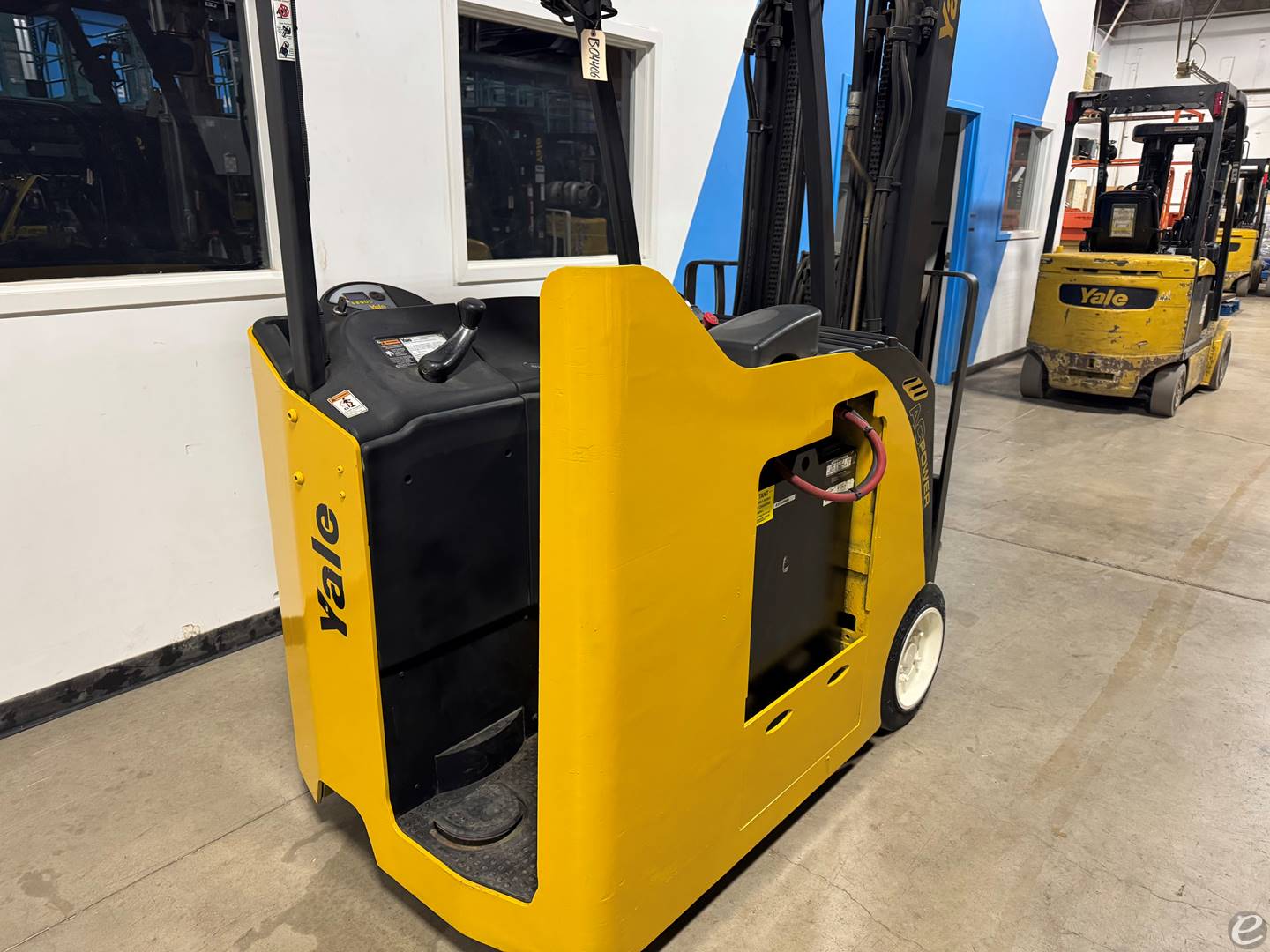 2015 Yale ESC040AD
