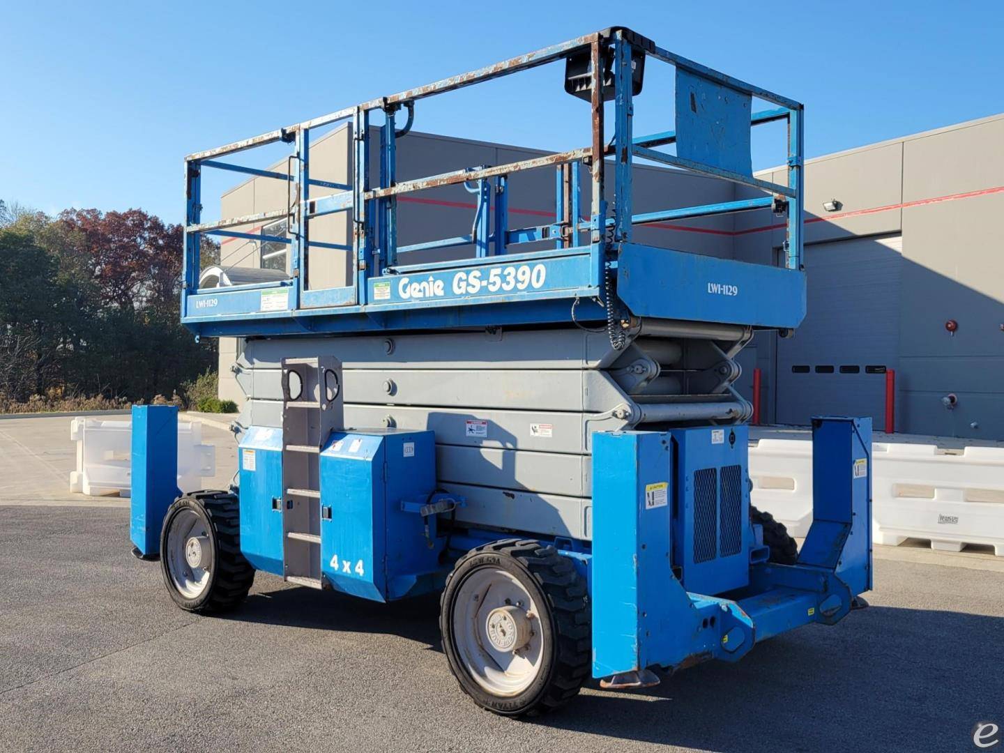 2005 Genie GS5390RT Dual Fuel Scissor Lift - 123Forklift