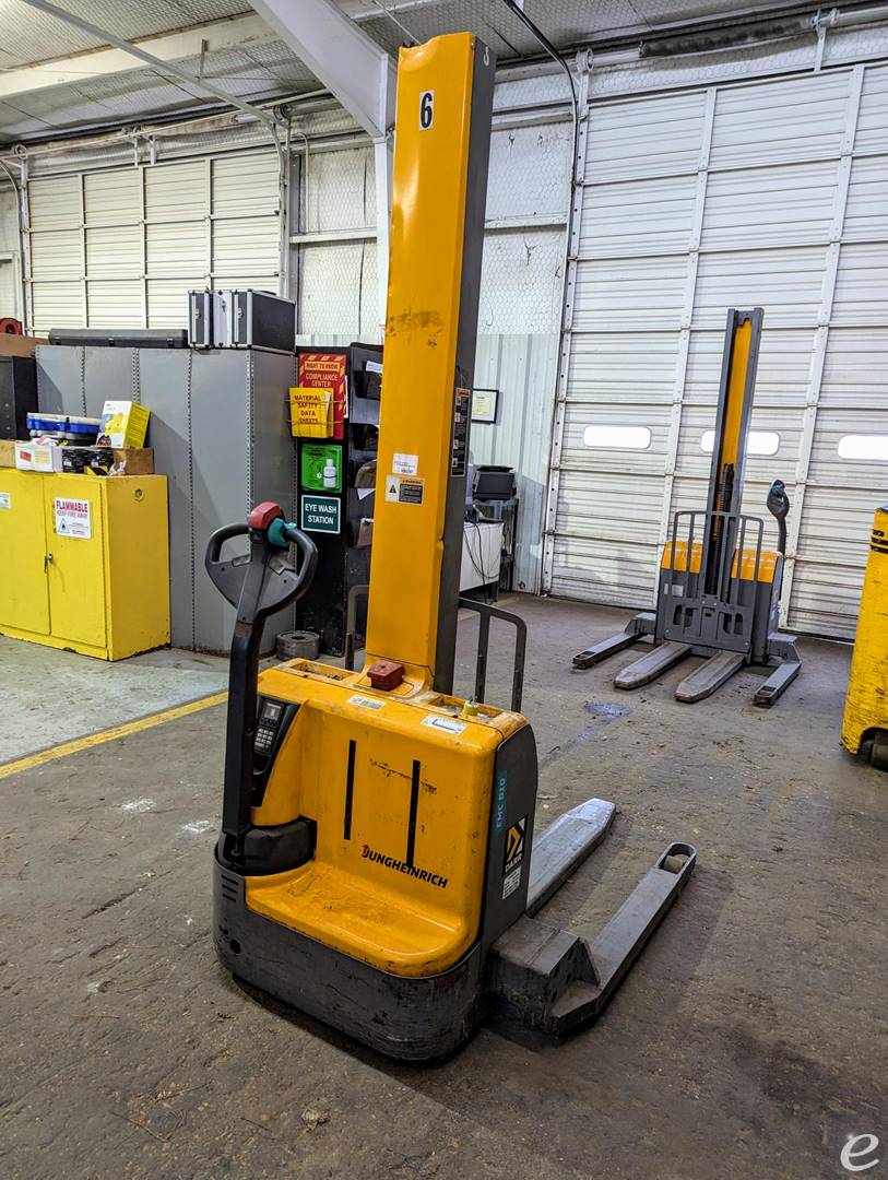 2017 Jungheinrich EMCB10 Electric Forklift - 123Forklift
