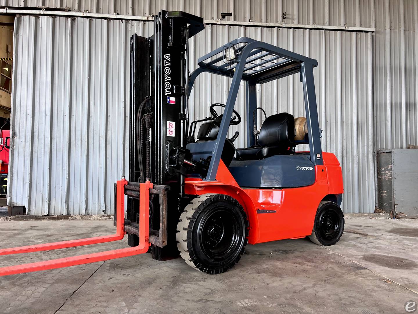 2005 Toyota 7FGU25 LP Gas Forklift