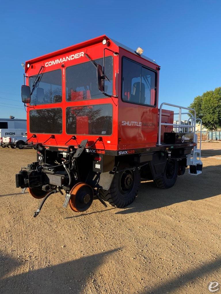 2025 Shuttlewagon SWX525