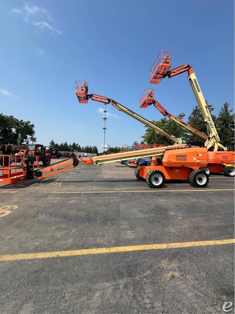 2015 JLG 660SJ