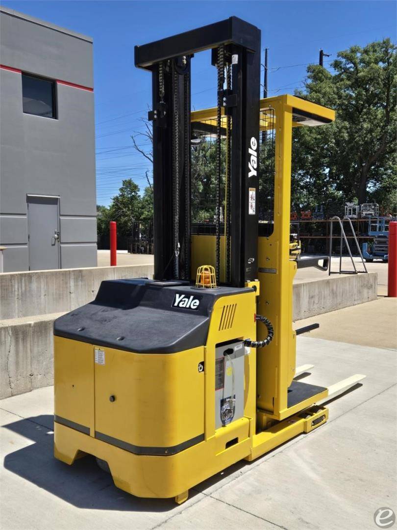 2020 Yale OS030EF Electric Order Picker - 123Forklift