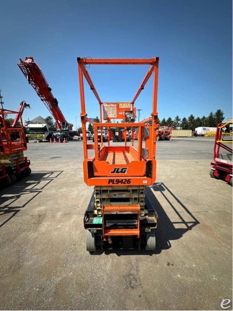 2021 JLG R1932i