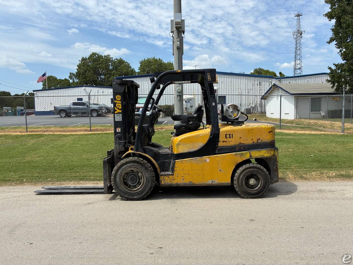 2014 Yale GLP120VXNGHV088