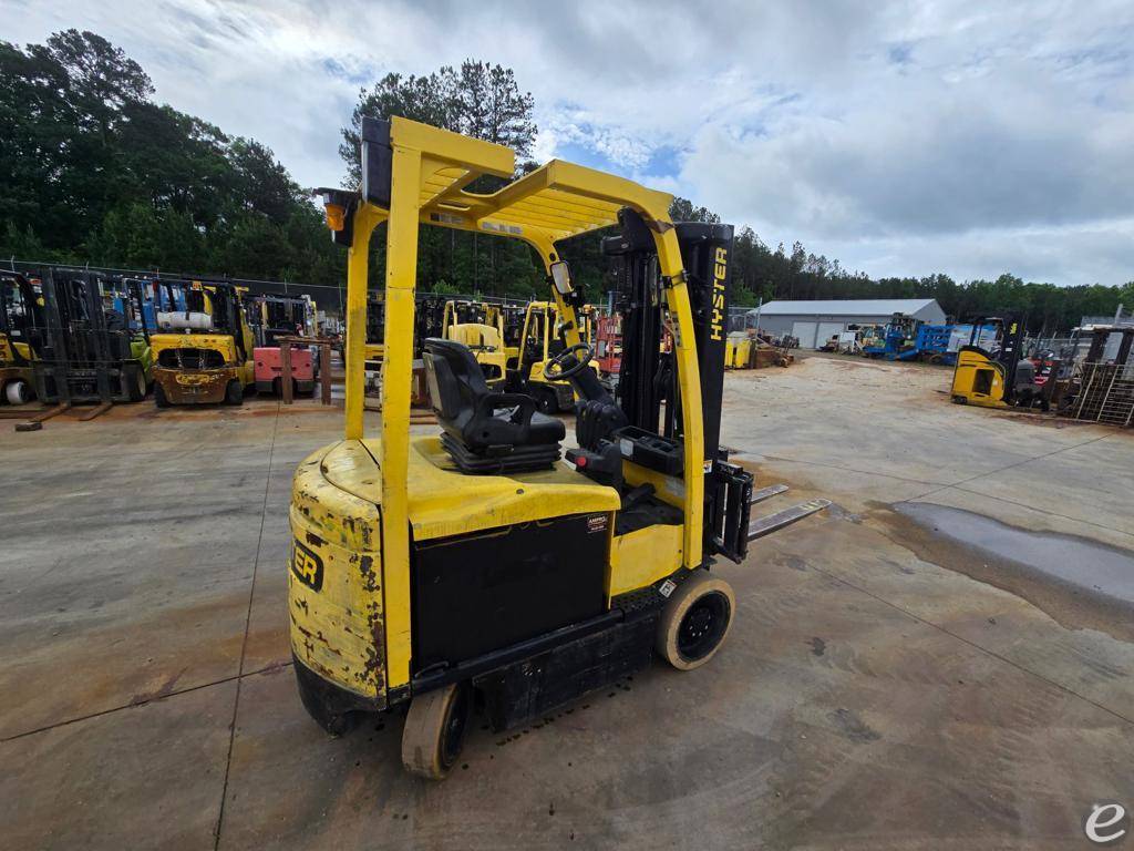 2011 Hyster E60XN-33