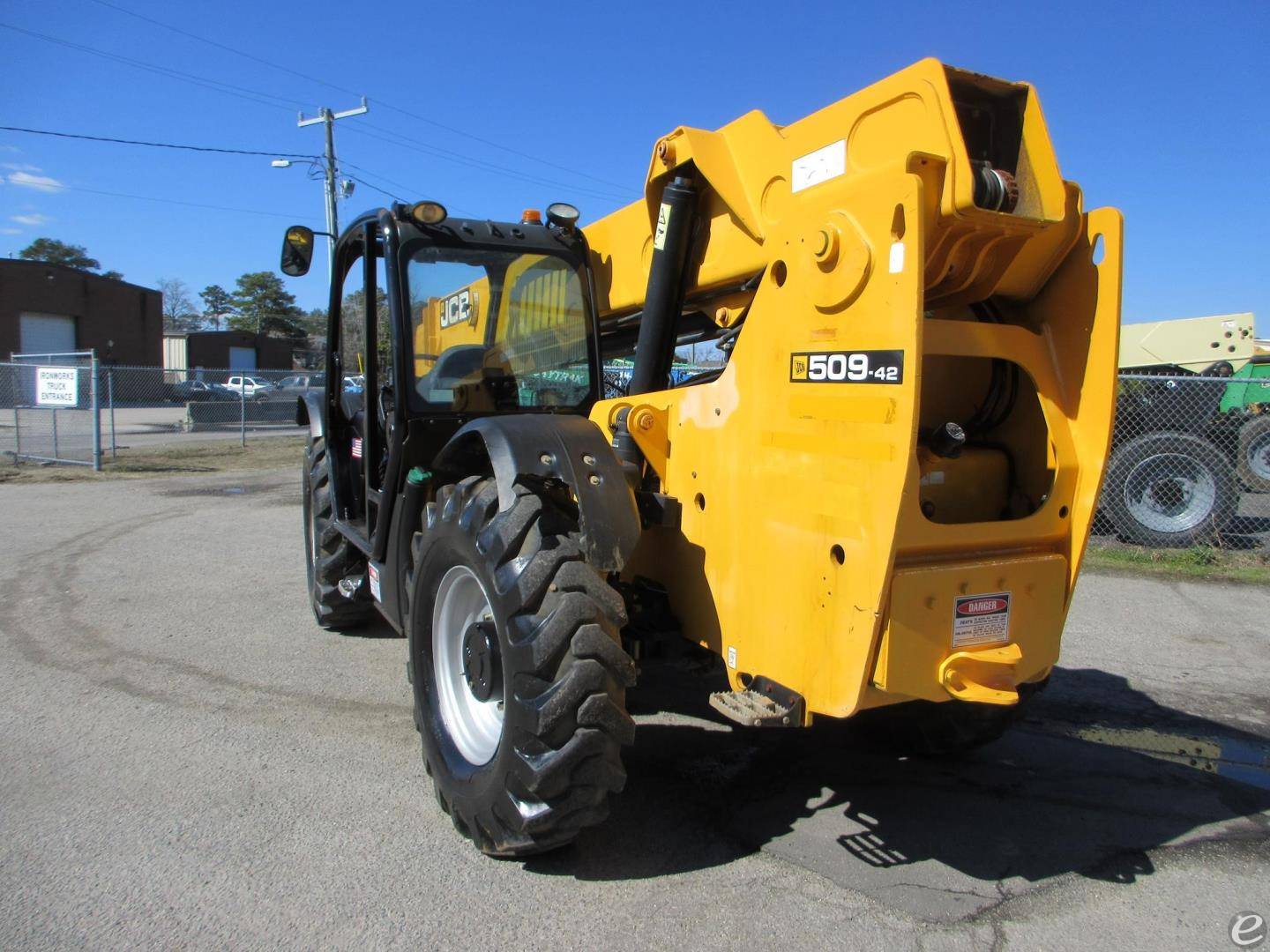 2015 JCB 509-42